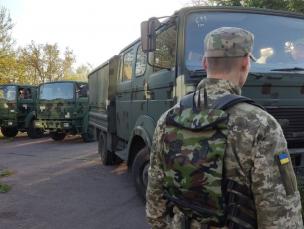 Військова адміністрація Кривого Рогу передала до бригад Тероборони ще шість повнопривідних автомобілів IVECO, закуплених за приватні кошти