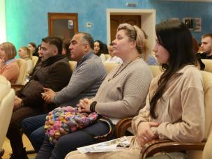Ю. Вілкул: В умовах війни підприємництво Кривого Рогу має велике значення. Це - внесок у розвиток інфраструктури, підтримка Збройних Сил та волонтерство, збереження важливих виробництв, створення нових робочих місць