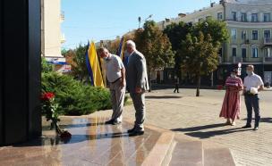 До 188-річниці народження О. Поля: мер Юрій Вілкул поклав квіти до пам’ятника засновнику промислового видобутку руд на Криворіжжі