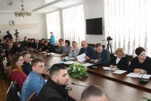Мер Кривого Рогу Юрій Вілкул звернувся до підприємців з проханням обмежити діяльність розважальних центрів у торгових комплексах