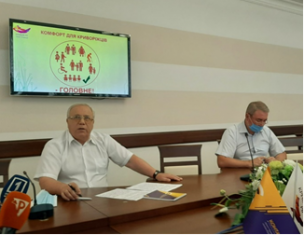 Юрій Вілкул: кожен службовець – від моїх заступників до працівників райвиконкомів – повинен особисто контролювати заявки криворіжців і допомагати в їх вирішенні.