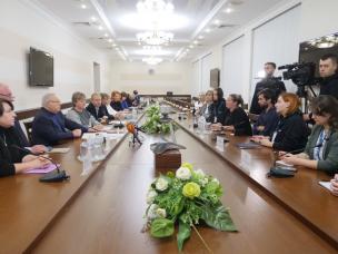Ю.Вілкул: У Кривому Розі з перших днів повномасштабного вторгнення росії ми, разом з міжнародними організаціями та волонтерами, допомагаємо криворіжцям та вимушеним переселенцям