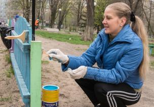 23 апреля криворожан приглашают на субботнике высадить сотни деревьев и очистить дворы, скверы и парки