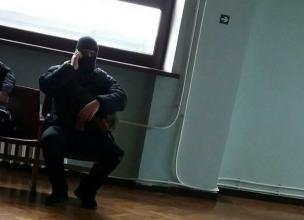 З допомогою озброєних людей прокуратура і податкова намагаються в черговий раз заблокувати роботу Криворізької мерії. Всі звинувачення – брехня і розсиплються, як і в минулі рази