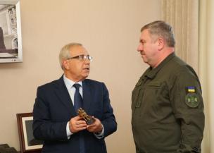 Командувач Нацгвардії подякував криворіжцям і меру Юрію Вілкулу за всебічну підтримку військовослужбовців