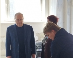 Ю. Вілкул: У Кривому Розі надається гуманітарна допомога переселеним з небезпечних районів мешканцям, які потребують підтримки. Заклади соціальної сфери працюють у штатному режимі, продовжуються всі виплати соціальних допомог