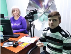 Центр «Віза»(«Центр «Дії») роз’яснює: чи обов’язково оформлювати перший паспорт громадянина України у 14 років