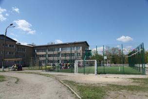 У рамках конкурсу проектів «Громадський бюджет» в школі - ліцеї № 35 побудований сучасний спортивний комплекс