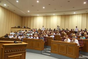 В роботі XXIV сесії Криворізької міськради оголошено перерву