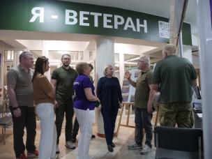 Досвід ЦНАП «Віза» («Центр Дії») з обслуговування ветеранів та їх родин оцінила Ірина Верещук у ході візиту до Кривого Рогу