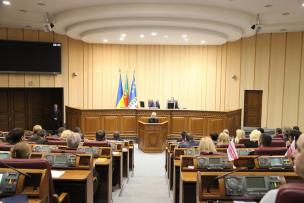 Криворожский горсовет поддержал социальные программы мэра Ю.Вилкула, благодаря которым помощь получат более ста тысяч семей криворожан