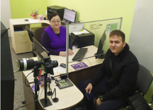 Виповнилося 25 або 45 років, в який період необхідно звернутися, щоб вклеїти фото аби паспорт вважався дійсним? Пояснює Центр «Віза» («Центр Дії»)