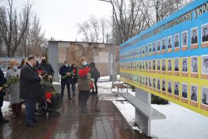 Міністр у справах ветеранів: Дякую криворіжцям за те, що влада і громада багато роблять для вшанування наших героїв