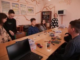 Представник БФ «savED»: Найкращі показники по активності у роботі Центрів з подолання освітніх втрат - саме у Кривому Розі. Продовжуємо працювати разом та маємо багато проєктів на перспективу