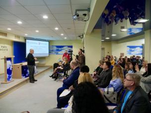 Завдяки підтримці міської влади в рамках проєкту Save the Сhildren 119 криворіжців отримали гранти по 2500 долларів на розвиток підприємництва