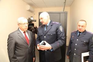 Для повышения безопасности в Кривом Роге городская власть закупила для полиции камеры видеонаблюдения и современное оборудование для машин патрулирования