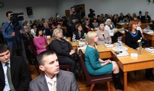 У виконкомі Криворізької міської ради привітали з професійним святом кращих педагогів міста