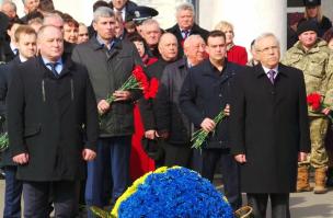 Шевченко мечтал о единстве и мире на украинской земле. И мы делаем все, чтобы так было и в Кривом Роге, и во всей стране, - мэр Ю. Вилкул