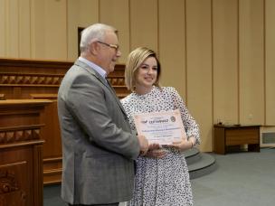 Ю.Вілкул: Пишаємося та допомагаємо нашим спортсменам та тренерам, які навіть в умовах військової агресії гідно представляють наше місто та всю країну на різних змаганнях - найкращі спортсмени та тренери отримують міські стипендії