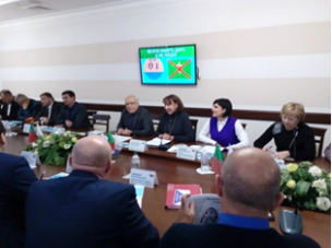 БІГАТИ З ДОКУМЕНТАМИ МАЮТЬ ЦИФРИ, А НЕ ЛЮДИ!