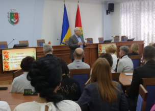 Ю. Вілкул: З перших днів війни працівники культури Кривого Рогу виступили єдиним культурно-патріотичним фронтом. Беруть активну участь у зміцненні оборони міста, допомагають у зборі гуманітарної допомоги, надихають і підтримують Захисників та Захисниць, а також криворіжців
